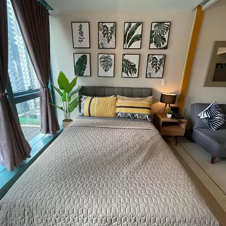1Br Staycation In Uptown Bgc