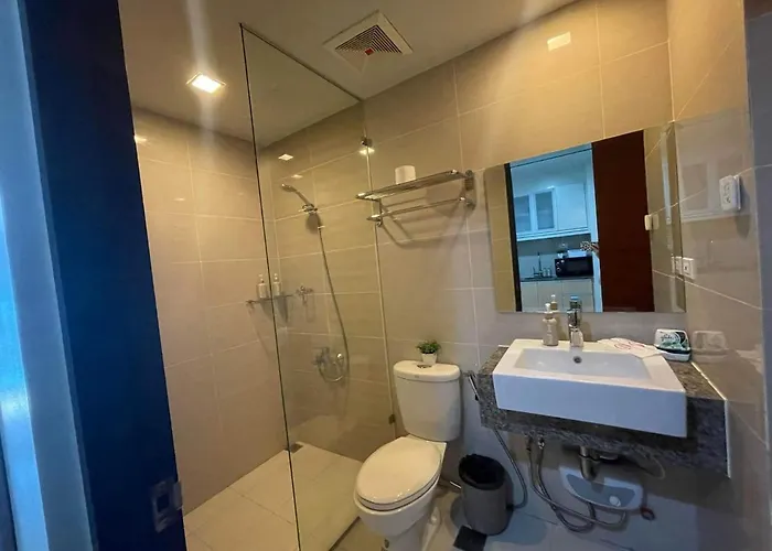 1br Staycation In Uptown Bgc 4*