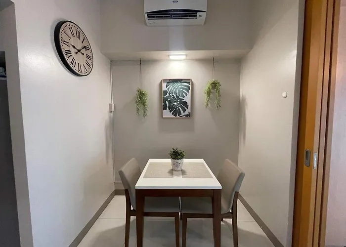 Aparthotel 1br Staycation In Uptown Bgc Manila